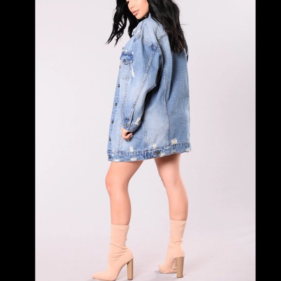 Fashion Nova Miss Stressed Denim Jacket, Medium Wash size XS - Picture 3 of 8